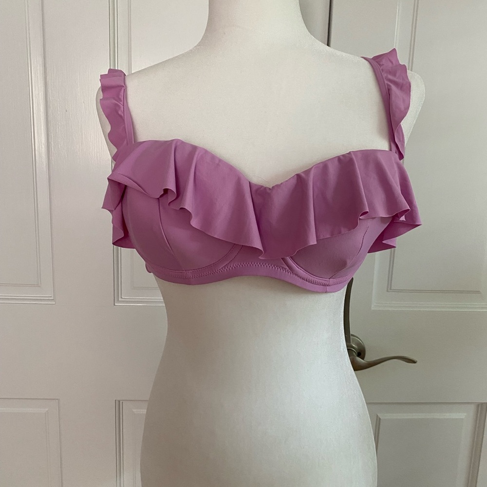 Jcrew rose colored ruffle 34D bikini top & medium bottom NWT.